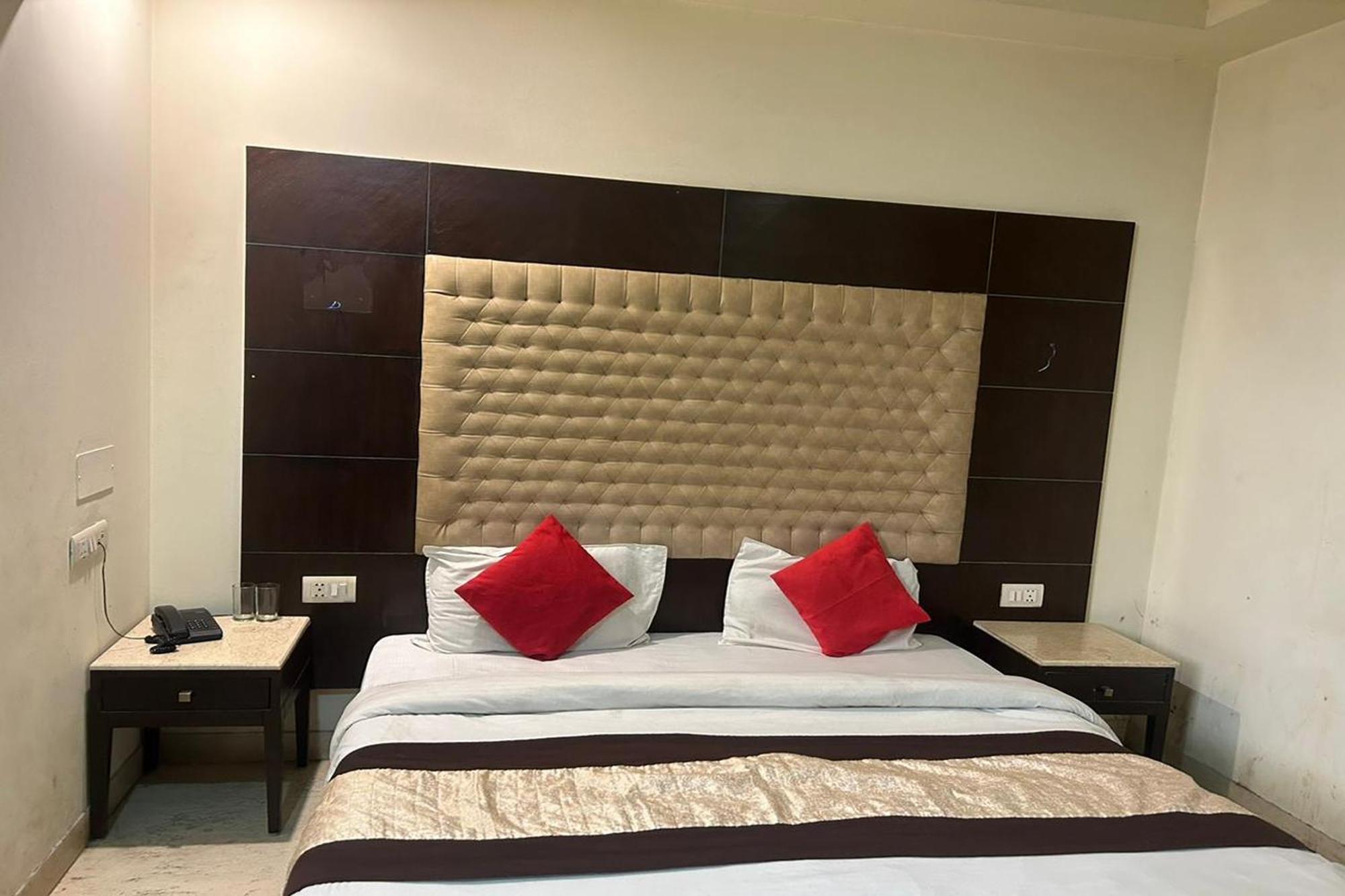 The Metropolis Guest House Near Rk Ashram Metro Station New Delhi Buitenkant foto