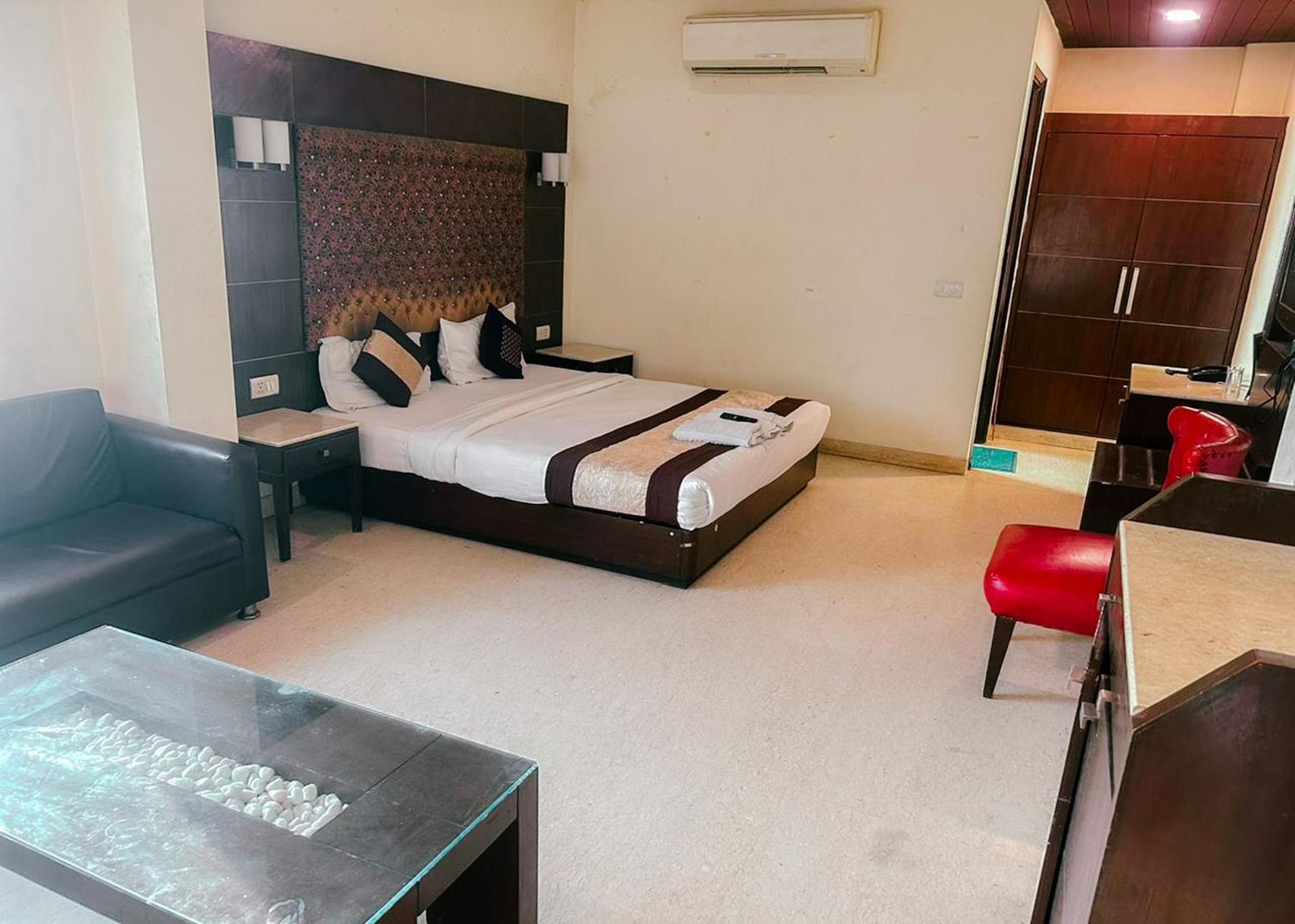 The Metropolis Guest House Near Rk Ashram Metro Station New Delhi Buitenkant foto