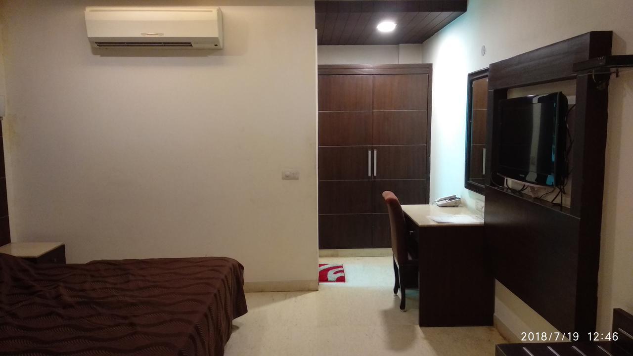 The Metropolis Guest House Near Rk Ashram Metro Station New Delhi Buitenkant foto